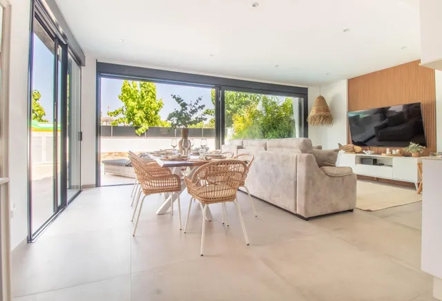 Villa de 3 dormitorios y 3 baños en santiago de la rivera (san pedro del pinatar) — 3
