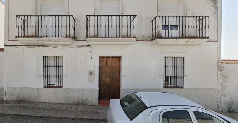Venta casa en Fuente de Cantos (Badajoz)