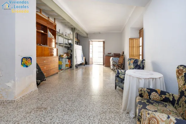 Espectacular edificio a 3 calles con vivienda y locales comerciales en pleno centro de Alhama de Gr — 14