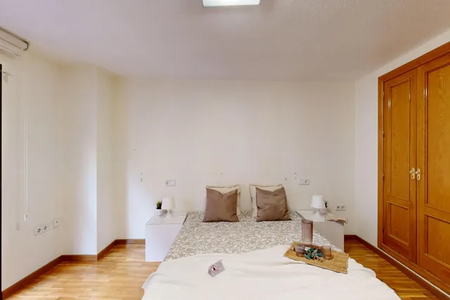 Piso de 3 dormitorios, vestidor y 134 m2 en pleno centro de Murcia – Calle Platería — 21