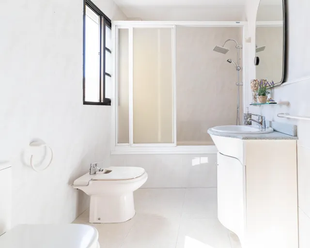 Gran casa familiar de 3 plantas en Ronda de Poniente — 8