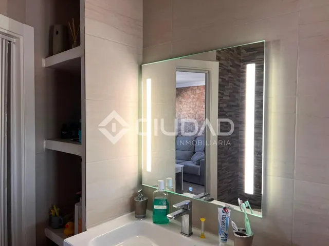 Piso reformado en Bda. Los Ángeles - Barrio Alto — 12