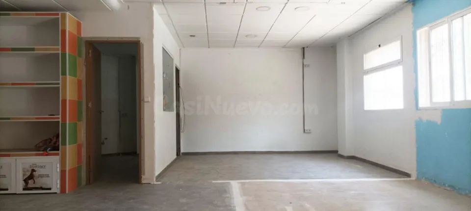 LOCAL COMERCIAL FRENTE COLEGIO