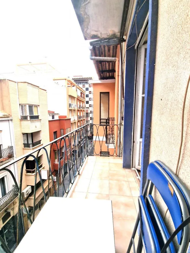 Exclusividad y amplitud en pleno centro — 10