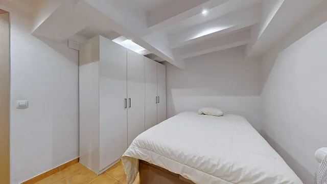 REFORMADO CON ENCANTO EN RAMBLA DEL POBLENOU – 6ª PLANTA SIN ASCENSOR — 27