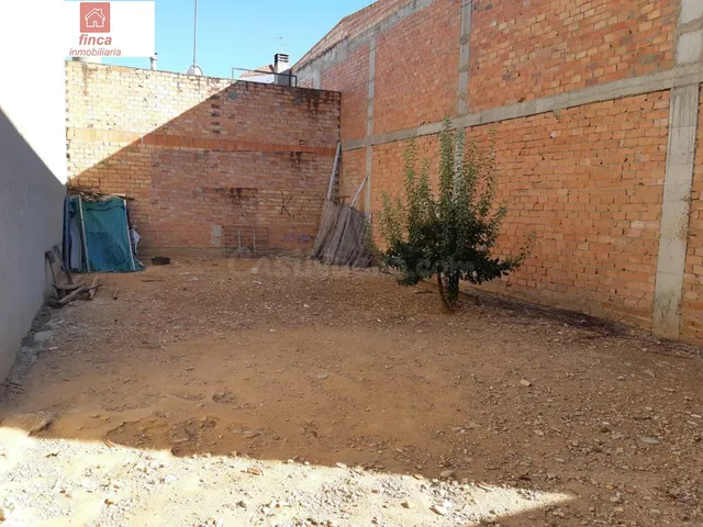 MONTIJO , SOLAR URBANO RODEADO, EXCELENTE UBICACIÓN ZONA RES - foto 3