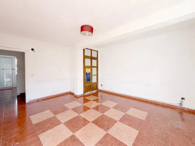 SE VENDE PISO DE TRES DORMITORIOS CON COCINA INDEPENDIENTE PARA REFORMAR - PICARRAL - ZARAGOZA — 3