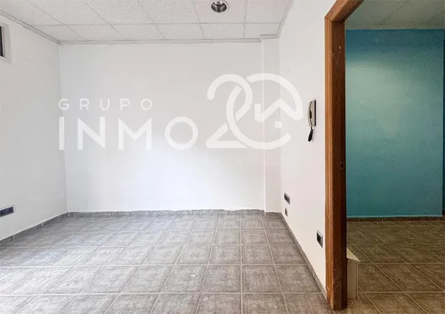 Se alquila estupendo bajo Comercial - negocio Sedavi - foto 3