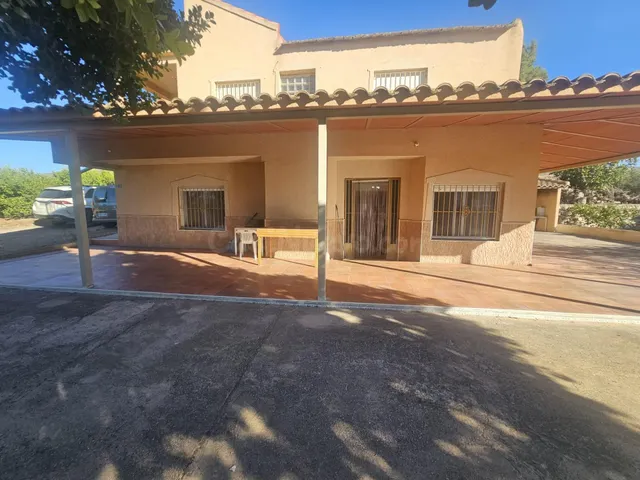 SE VENDE FINCA DE REGADIO CON GRAN CASA EN LA COSTERA, ALHAM
