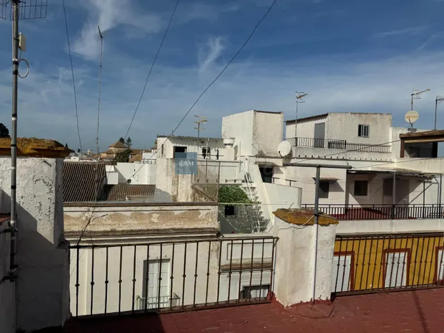 Vivir en el centro de Sanlúcar es un privilegio, y esta casa - foto 5