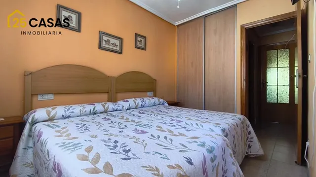 Piso exterior a 200 m de la playa con parking en urbanización cerrada — 18