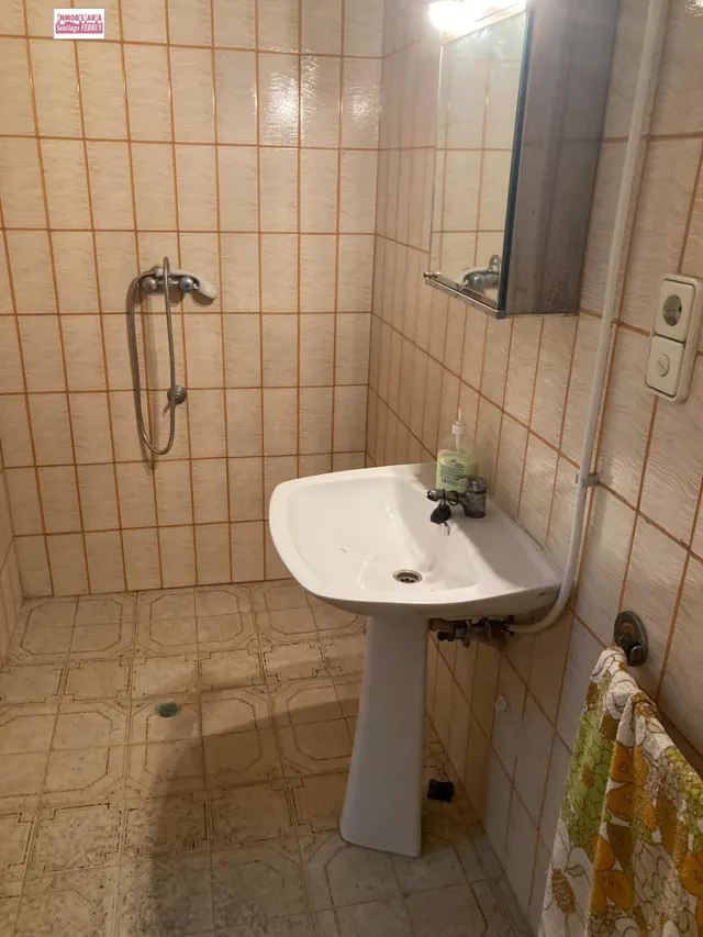 VENTA DE EDIFICIO FAMILIAR EN BENIFAIO (VALENCIA) — 24