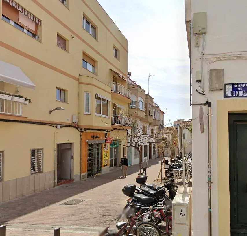 PISO EN PREMIA DE MAR