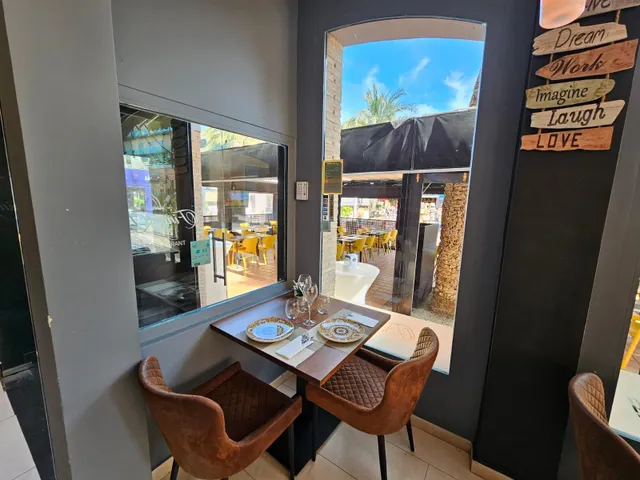 TRASPASO DE RESTAURANTE EN LOS ALCÑZARES. — 6