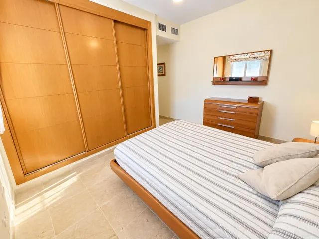 PISO DE ALQUILER EN ARENAL — 11