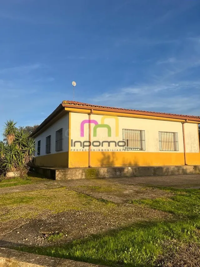 PARCELA DE ENSUEÑO CON CASA Y PISCINA EN VENTA - foto 4