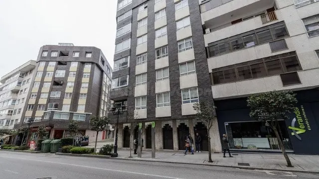 Local en venta en la Avenida Camelias - foto 5