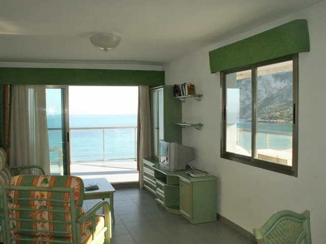 Magnífico apartamento en primera línea de playa. — 8