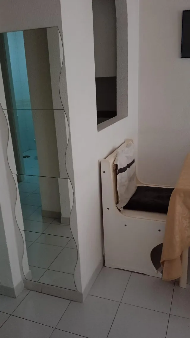 Apartamento de 1 dormitorio con vistas laterales al mar — 11