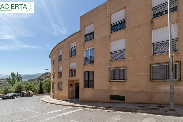 ¡¡Fantástico piso de 7 habitaciones en Bola de Oro!! — 27