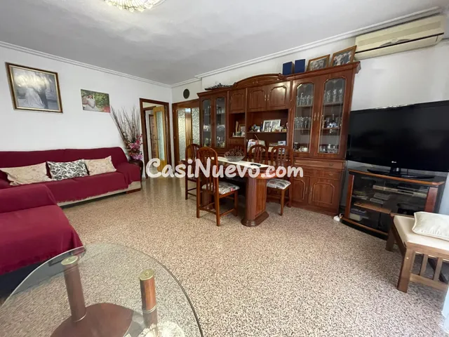 Fantástica casa adosada duplex en el centro de Guardamar del - foto 3