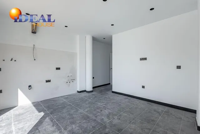 Edificio de nueva construcción en Churriana — 13