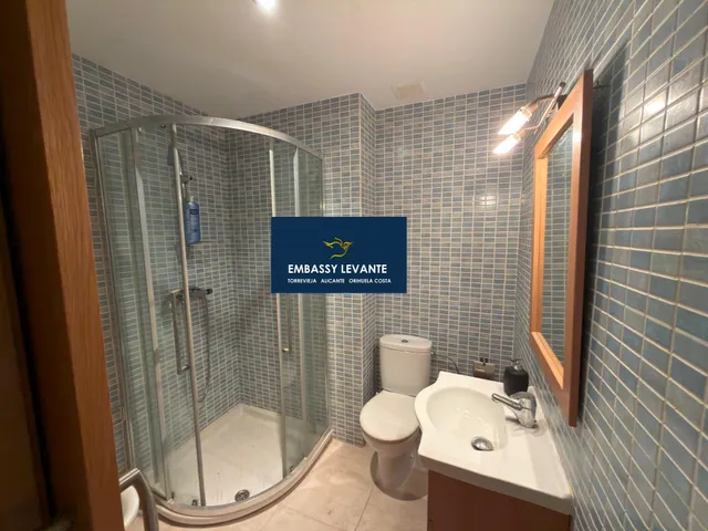 VENTA de DOS LOCALES en ZONA PREMIUM de OCIO  + vivienda de tres dormitorios  ZONA CENTRO PASEO MARITIMO — 13