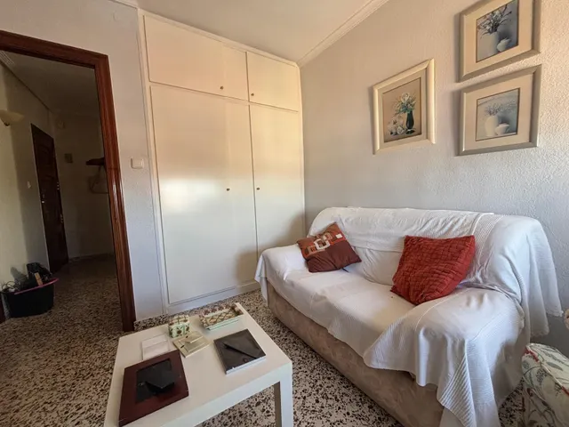 Se vende piso amplio y luminoso en el centro — 18