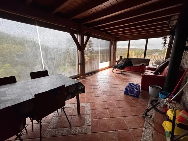 Exclusivo Chalet Reformado en Barrika con Vistas al Mar y Amplias Instalaciones — 36