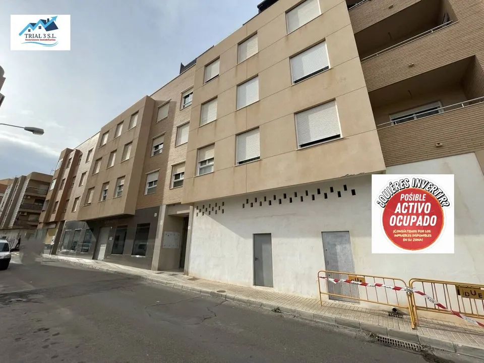 Venta de Piso + Garaje en El Ejido - Almería