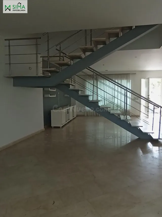 Casa 7 habitaciones 450m² en alquiler - Castillogrande - foto 3