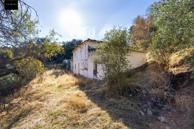 En uno de los pueblos más bonitos de España, finca ideal para rehabilitar y usar como alojamiento turístico — 27