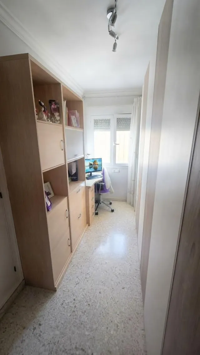 Amplio Piso VPO con terraza en zona Sur, Jerez de la Frontera — 16