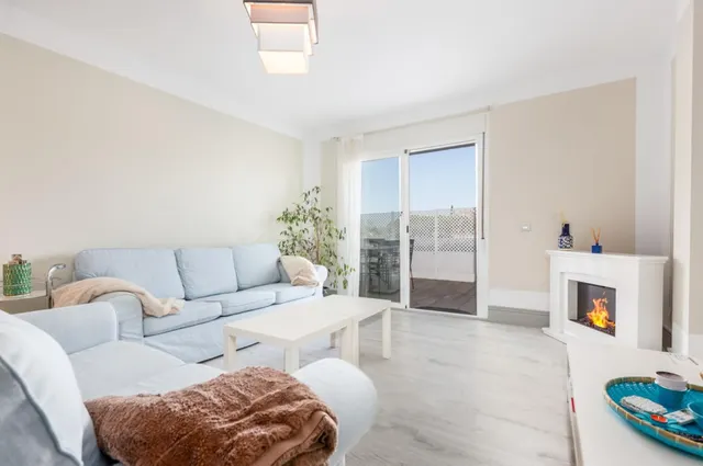 Apartamento 2 habitaciones 130m² en venta - Aloha - foto 3