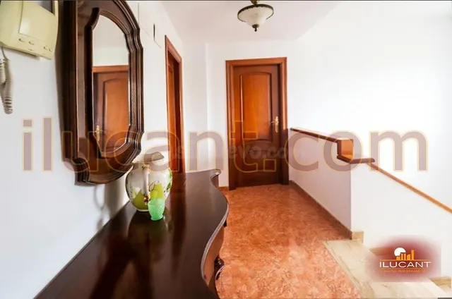***SIN COMISION DE INMOBILIARIA*** LAS PAULINAS. Ubicación inmejorable – A solo 5 minutos de Alicante y 12 minutos de Playa de San Juan — 28