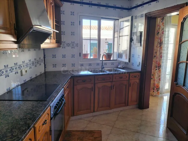 PISO EN PRIMERA PLANTA CON PATIO DE 31 M2 - foto 4