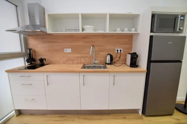 Inmueble reformado con encanto y techos altos en La Raiosa –