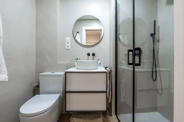 VENTA DE CÉNTRICO PISO CON LICENCIA TURÍSTICA - GRANADA — 22