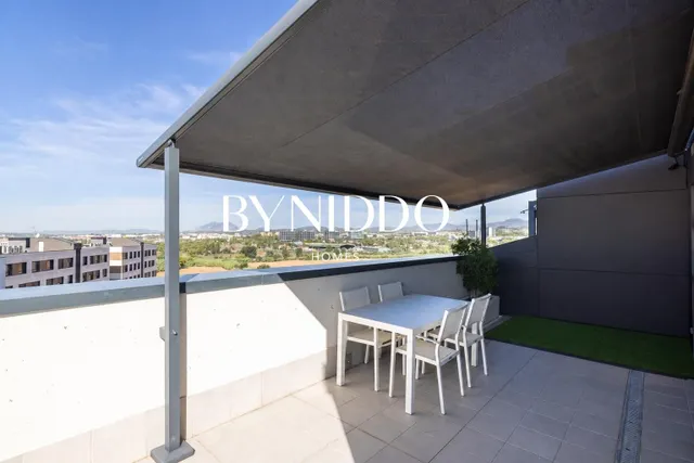 Ático a tres vientos con terraza de 106 m2 y vistas en Can M - foto 5