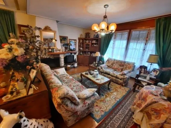 Magnifico chalet cercano al casco urbano — 20