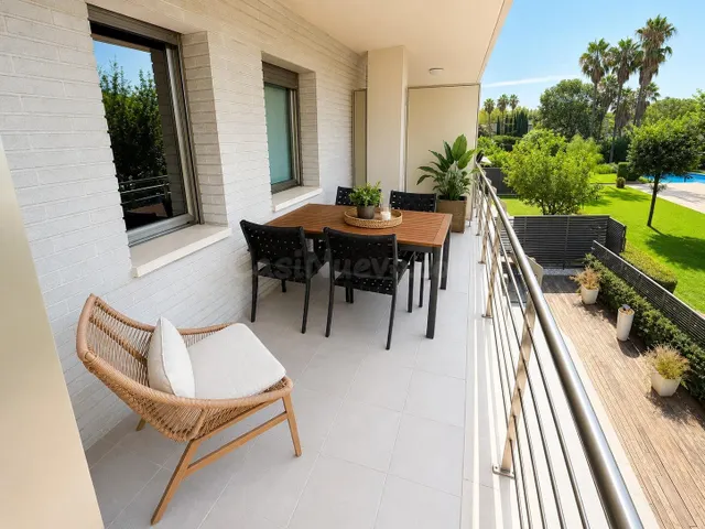 Exclusivo piso de 2 habitaciones con terraza, piscina y plaz - foto 2
