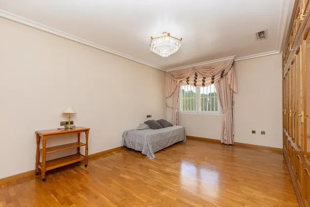 Oportunidad villa de lujo con mas de 500m2 de vivienda — 23