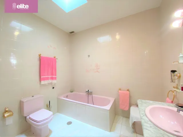 MAGNIFICA CASA EN EL CENTRO — 26