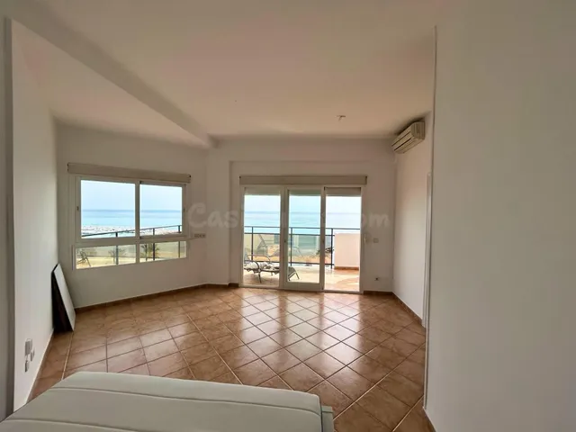 Estudio con vistas al mar en primera línea de playa – Marbel - foto 5