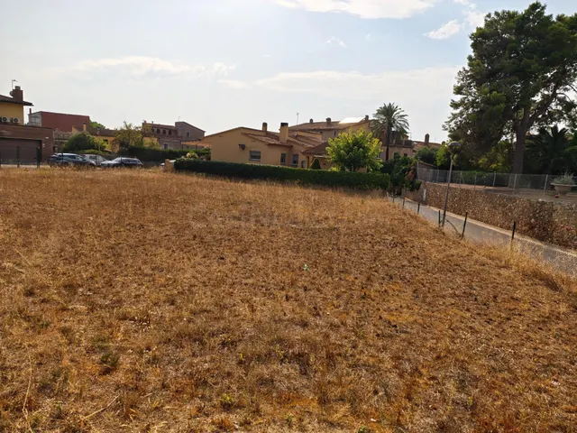 Terreno para promoción.Oportunidad única en Ullà - foto 4