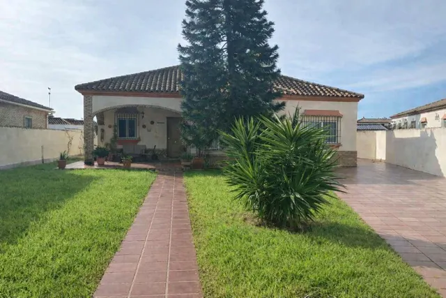 Chalet urbano en Los Gallos. — 7
