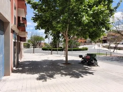 Local con muchas posibilidades en Aspe — 26