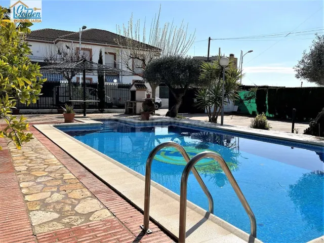 VIVIENDA DE LUJO, CON CALIDADES EN LA ZONA DEL HOSPITAL - foto 3