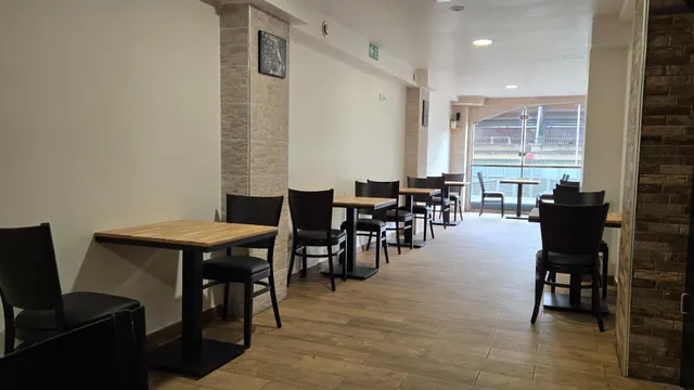 Local restaurante en venta pegado al mercado central — 25