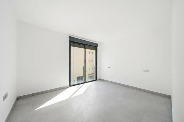 Chalet independiente en venta en Calle de la Roca Negra — 20